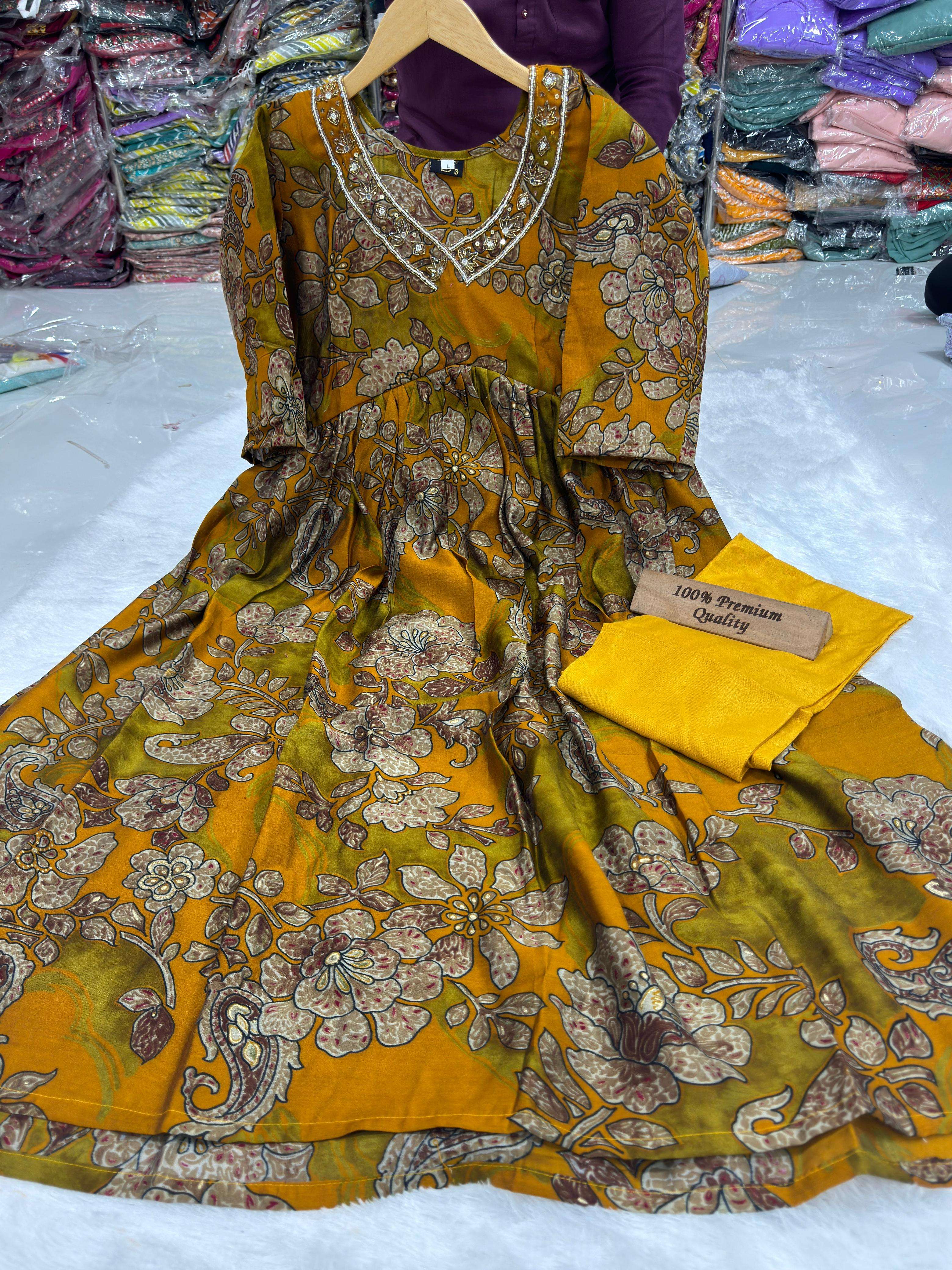 RAJA-RANI BY AQSAWHOLESALE HEAVY MODAL SILK PRINT WORK KURTI & PANT