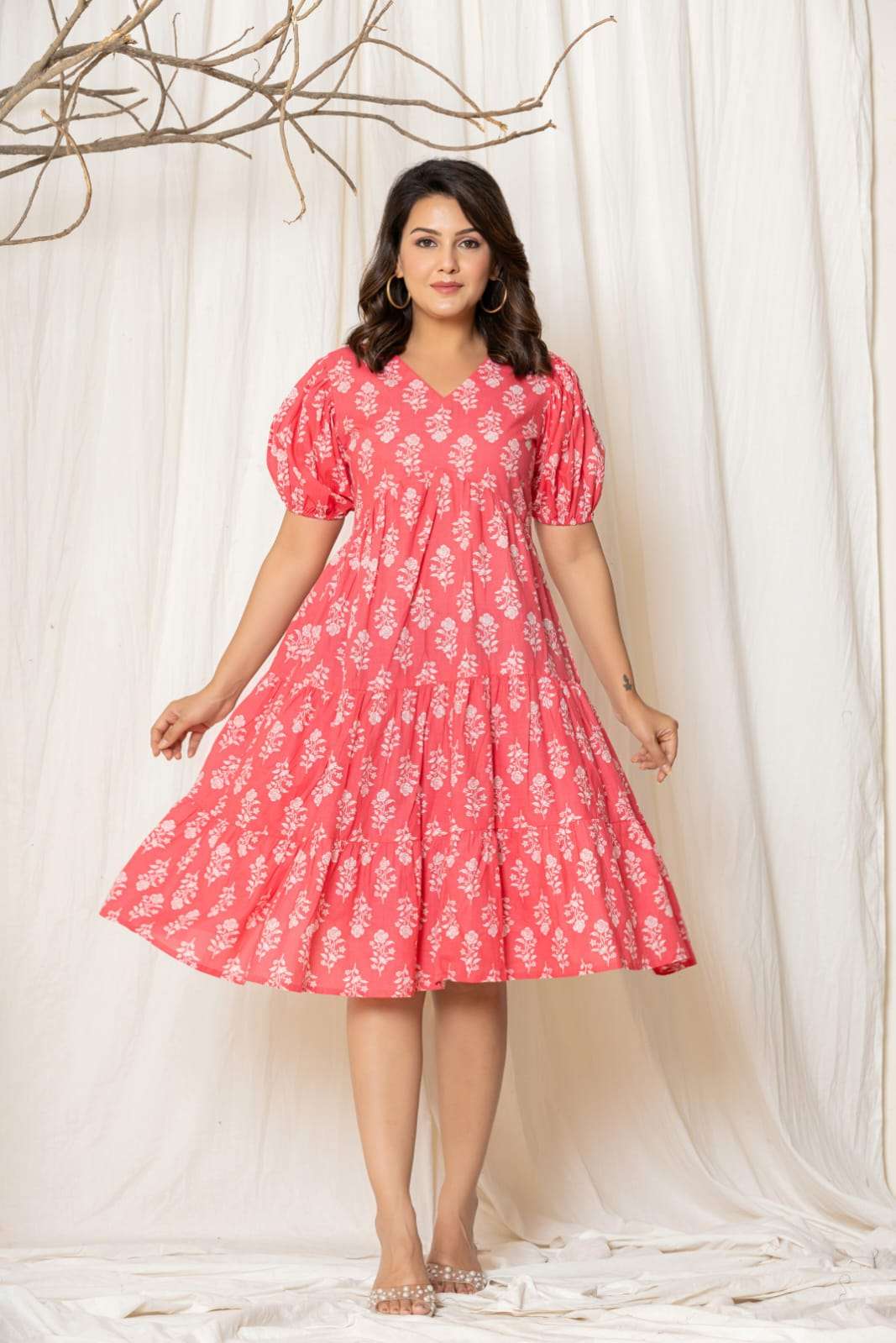 MD 616 NX BY AQSAWHOLESALE COTTON PRINT SHORT KURTIS